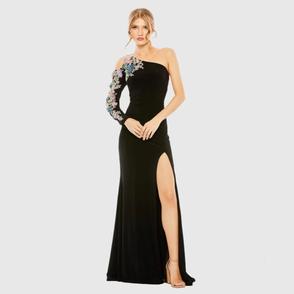 MAC DUGGAL
Black One Shoulder Long Sleeve Floral Embellished Gown - Picture 16 of 16
